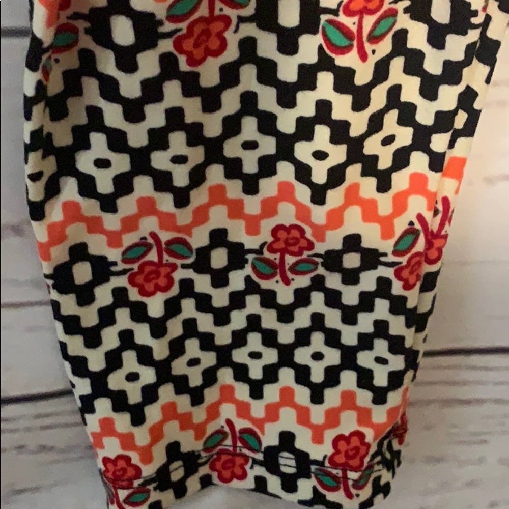 Lula Roe leggings - Picture 2 of 4